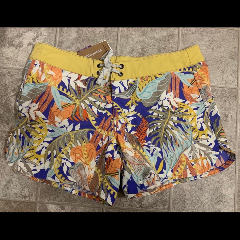 BRAND NEW! Patagonia Women’s Wavefarer Boardshorts